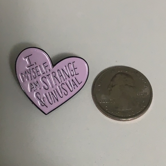 Pink Heart Lydia Deetz Quote enamel pin - Picture 3 of 3
